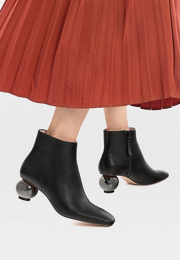 

Ботильоны Stradivarius, Черный