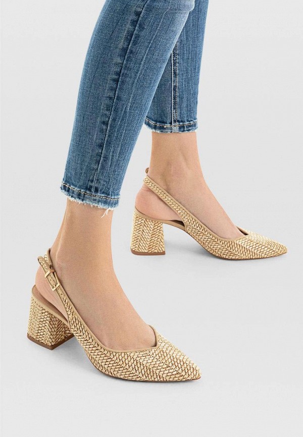 

Туфли Stradivarius, Бежевый