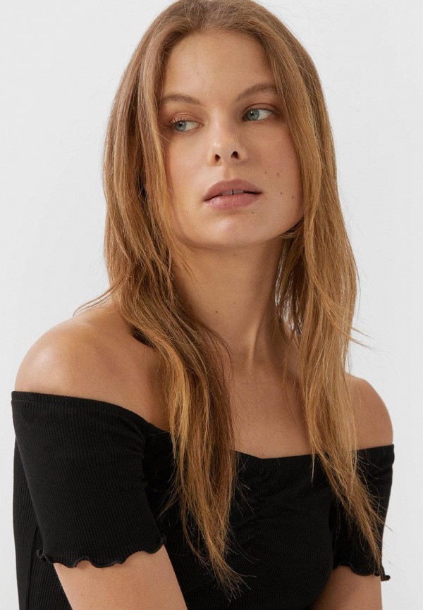 

Футболка Stradivarius, Черный
