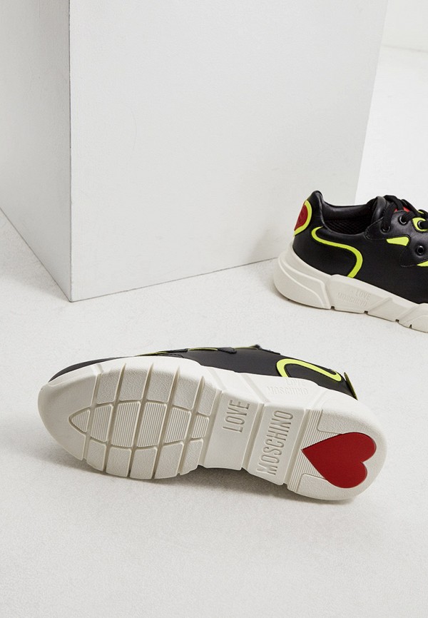 фото Кроссовки love moschino