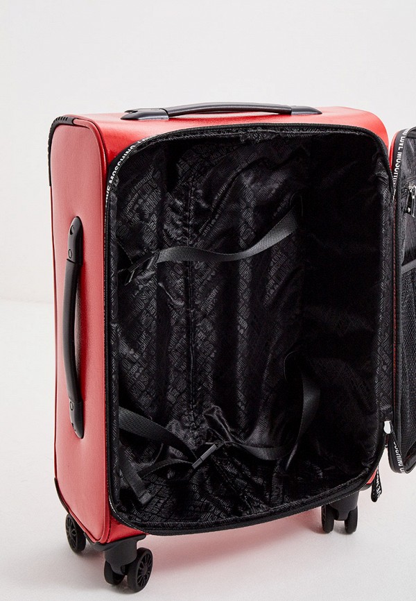 фото Чемодан love moschino