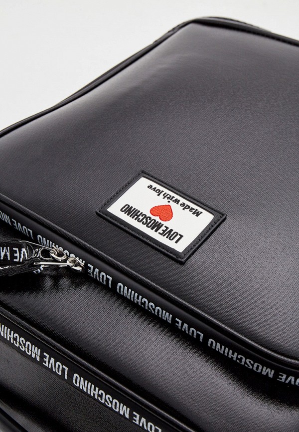 фото Чемодан love moschino