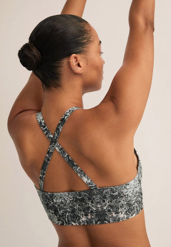 фото Топ спортивный mango