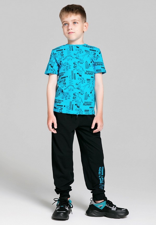 фото Футболка и брюки playtoday