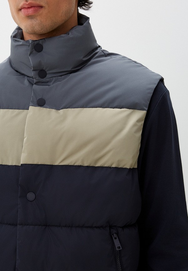 фото Жилет утепленный o'stin