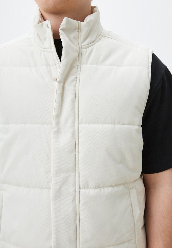 фото Жилет утепленный befree