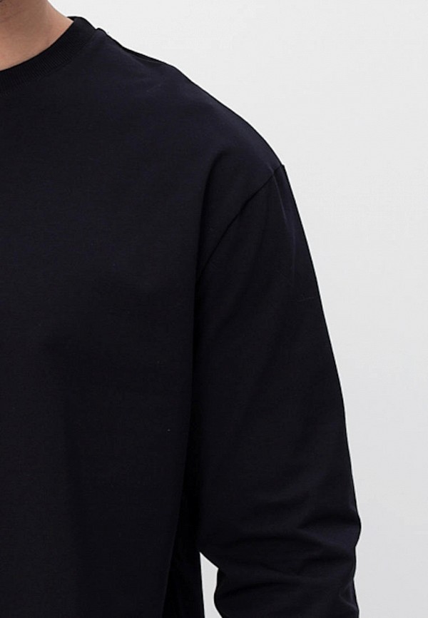 фото Лонгслив the cave