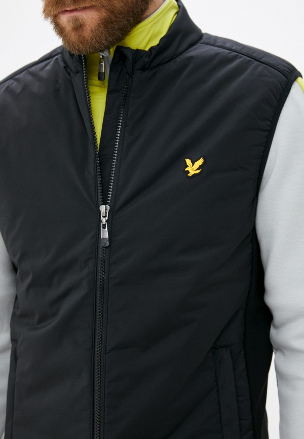 Жилет утепленный Lyle & Scott цвет черный  Фото 5