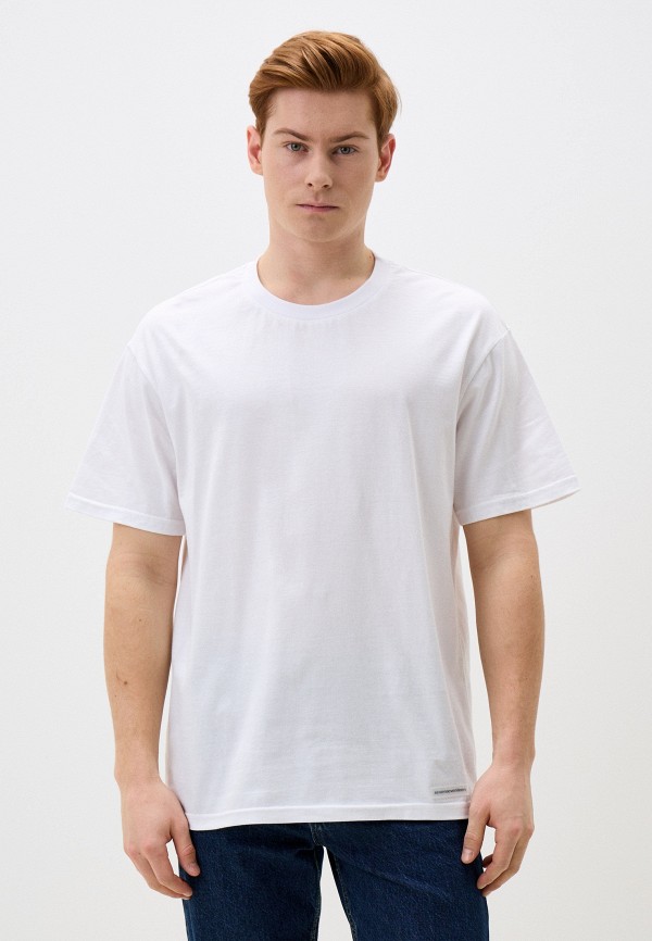 Футболка Sevenseventeen 750₽