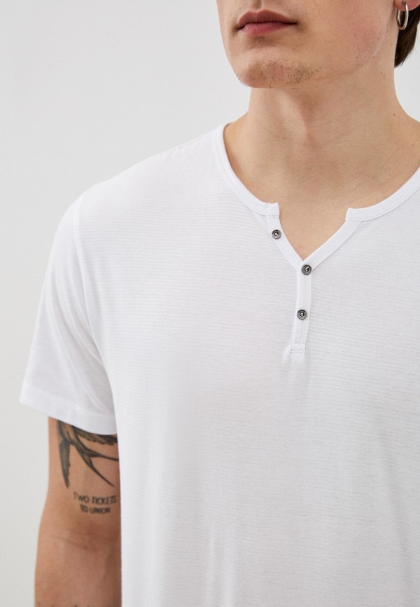 фото Футболка colin's