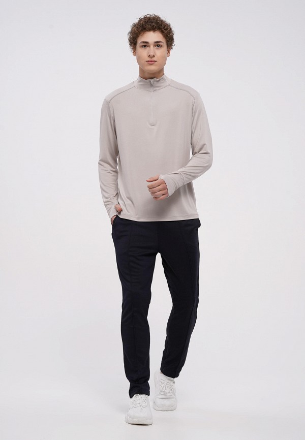 фото Лонгслив спортивный твое