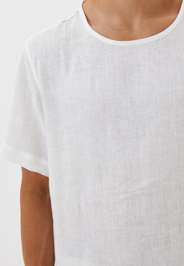 фото Футболка изольна