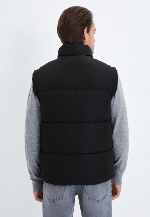 фото Жилет утепленный zarina