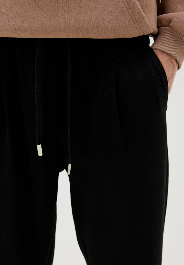 фото Брюки спортивные dewear