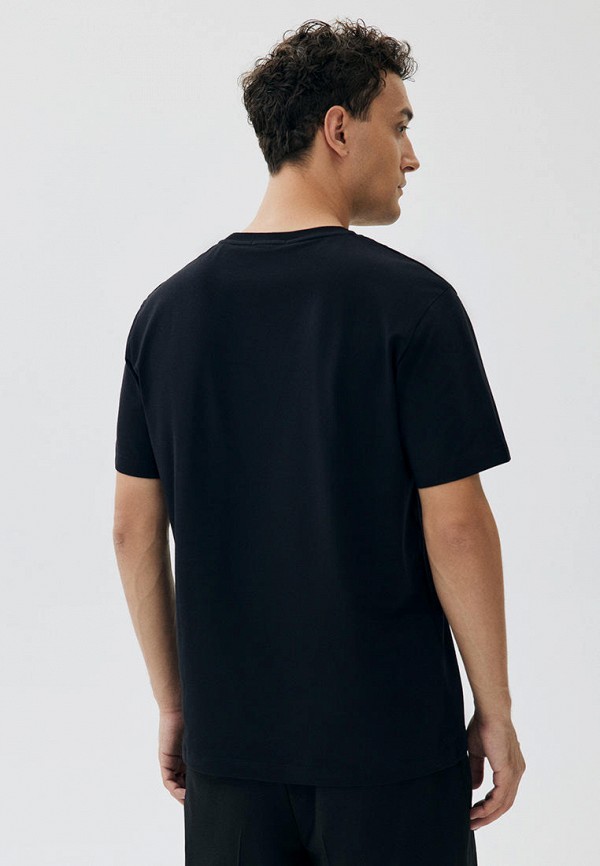 фото Футболка all we need