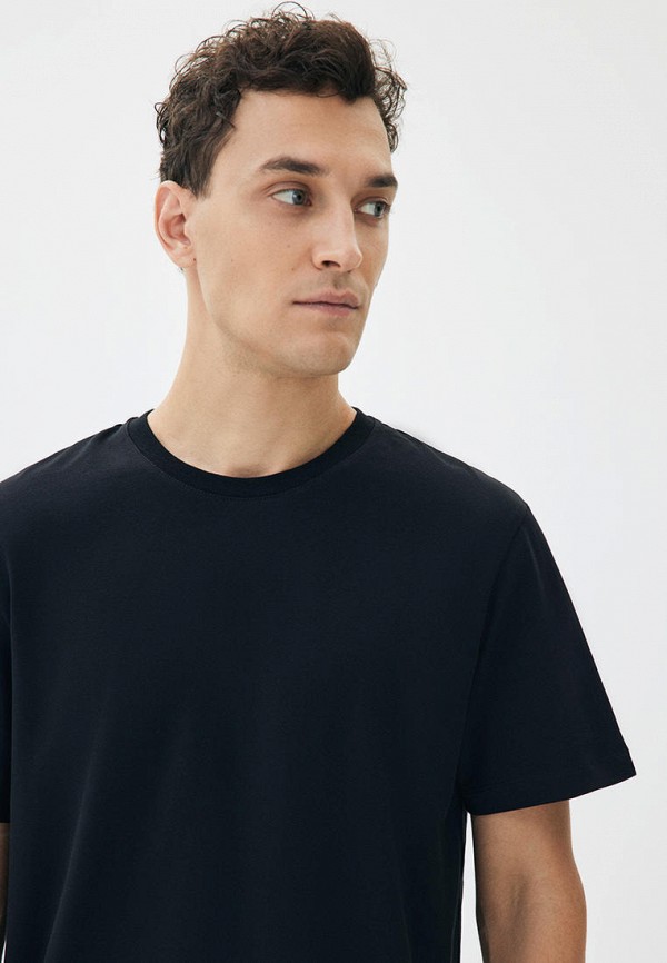 фото Футболка all we need