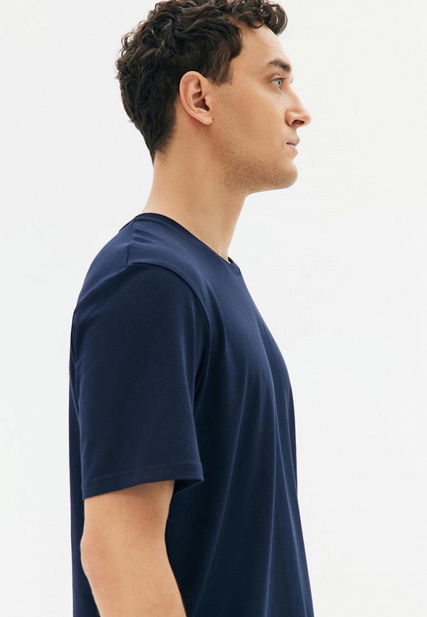 фото Футболка all we need