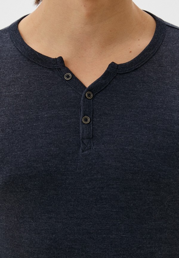 фото Лонгслив colin's