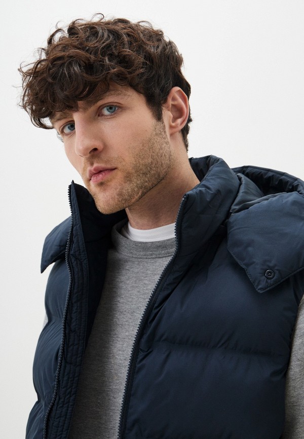 фото Жилет утепленный o'stin