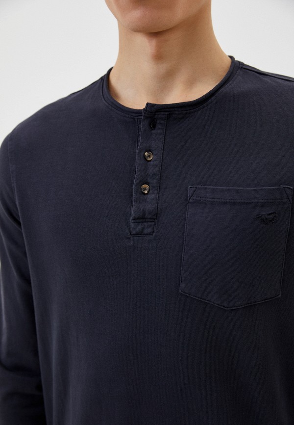 фото Лонгслив mustang