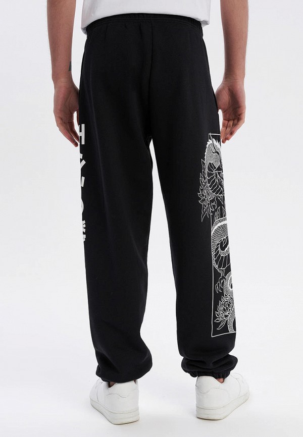 фото Брюки спортивные твое