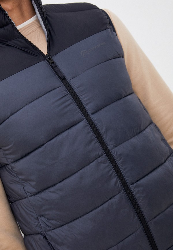 фото Жилет утепленный outventure