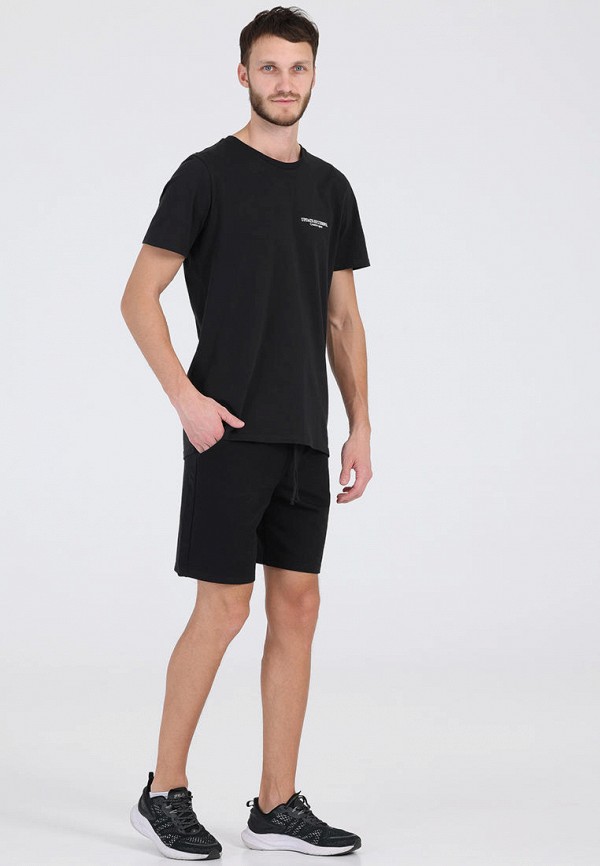 фото Шорты спортивные апрель