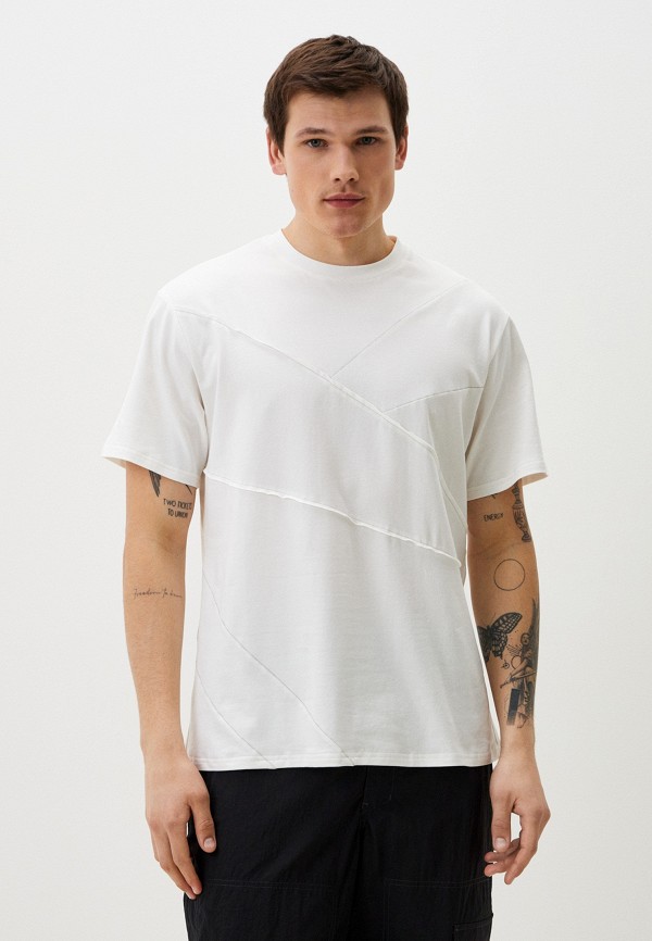 Футболка Bobsyouruncle 3200₽