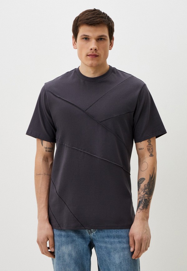 Футболка Bobsyouruncle 3200₽