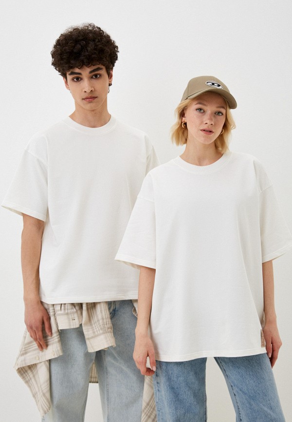 Футболка Dellione 2400₽