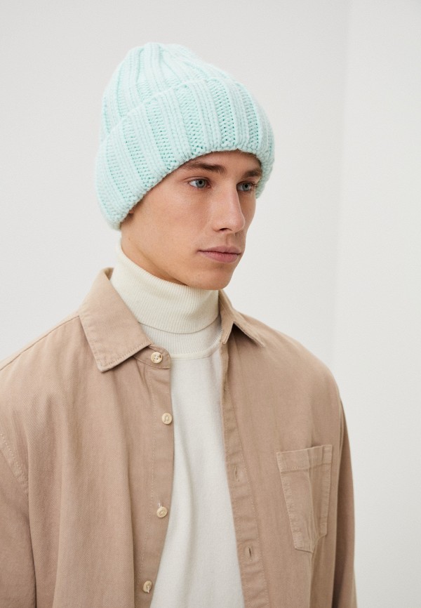 фото Шапка emblem