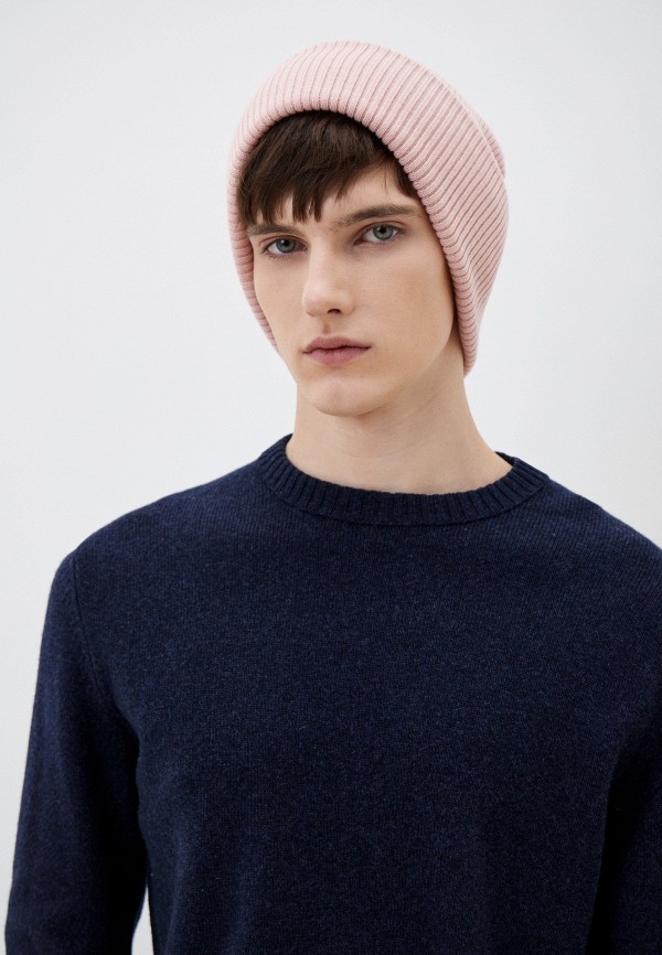 фото Шапка emblem