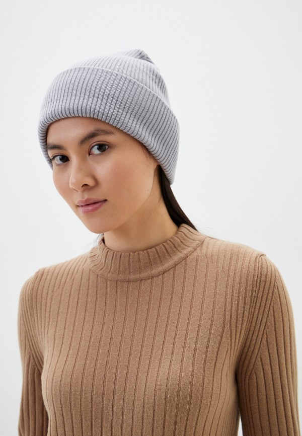 фото Шапка emblem