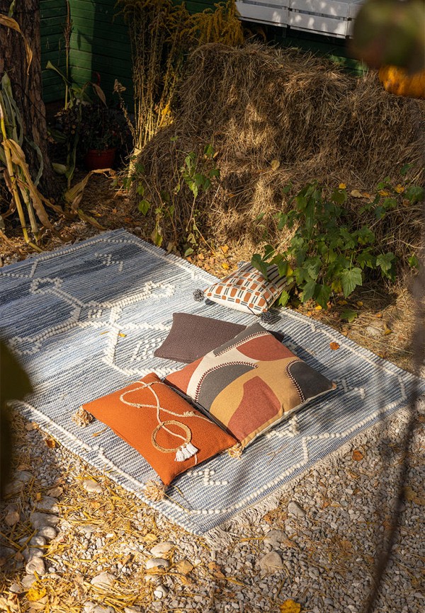 фото Подушка декоративная tkano