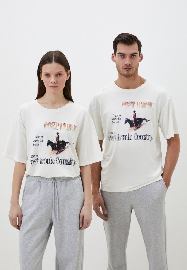 Футболка Post Ironic