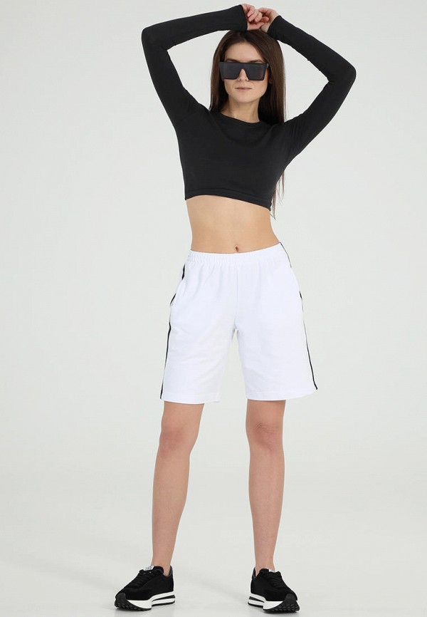 фото Шорты спортивные апрель