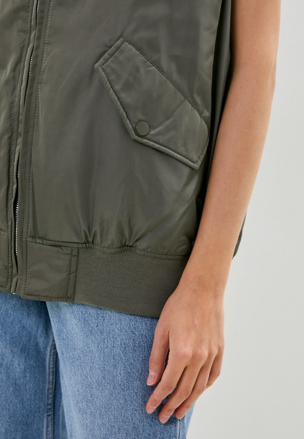 фото Жилет утепленный befree