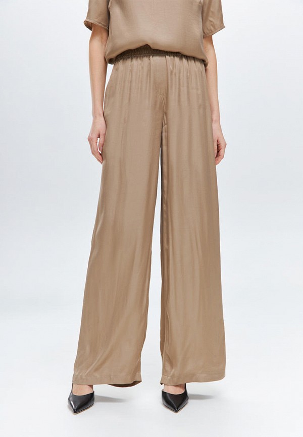 коричневый