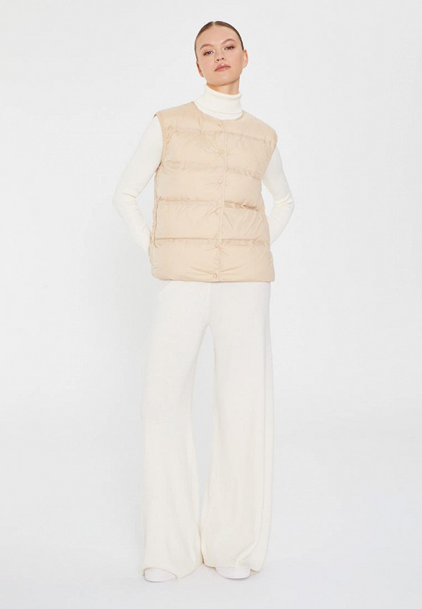 фото Жилет утепленный to be blossom