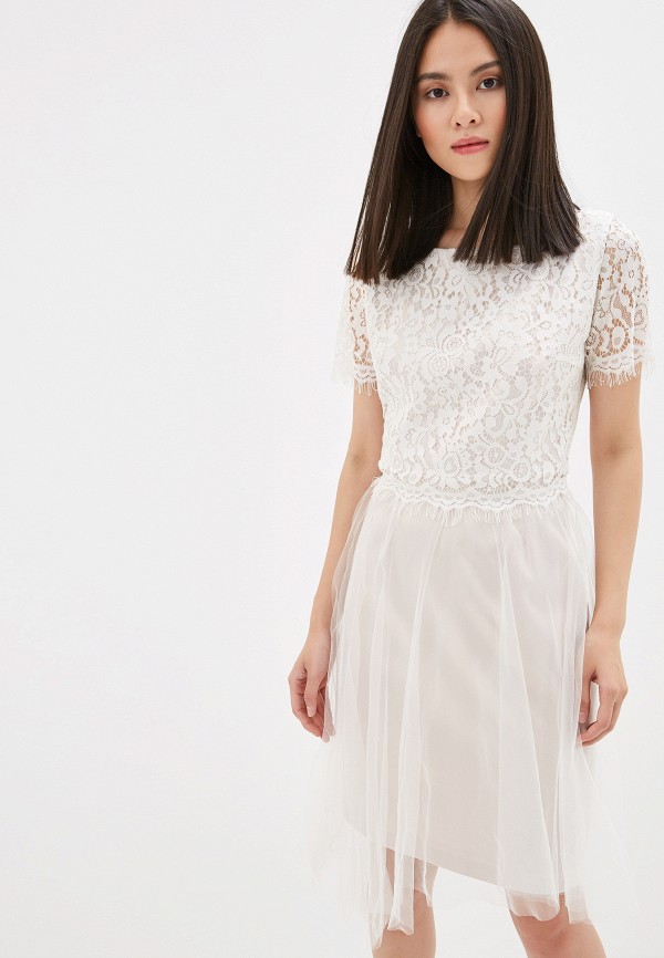 Костюм  - бежевый цвет