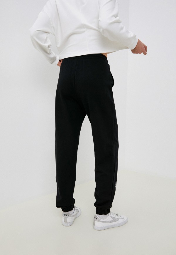 фото Брюки спортивные mark formelle