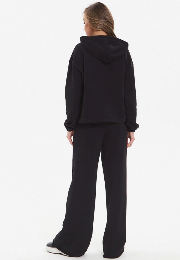 фото Костюм спортивный le role