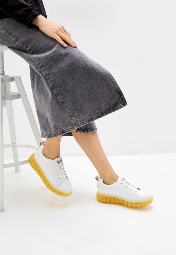 фото Кроссовки inario