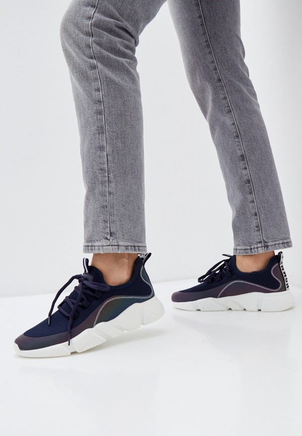 фото Кроссовки escan