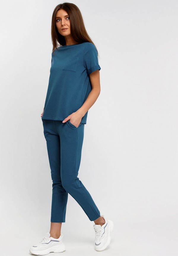 фото Костюм спортивный апрель