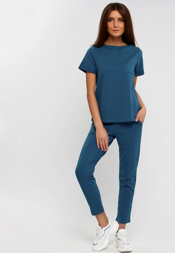 фото Костюм спортивный апрель