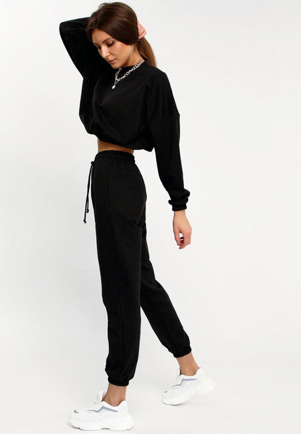 фото Костюм спортивный апрель