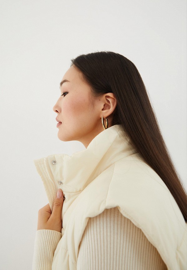 фото Жилет утепленный zarina