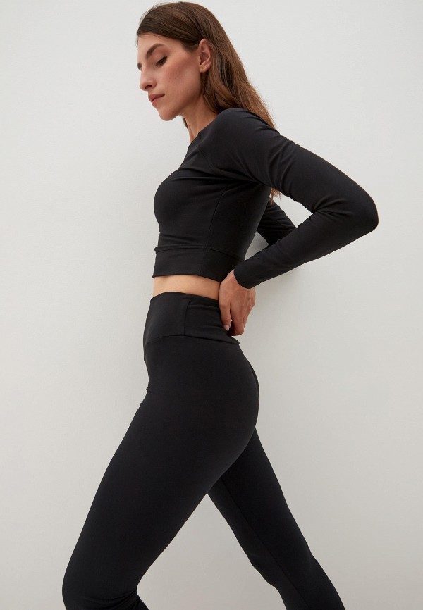 фото Лонгслив спортивный zarina