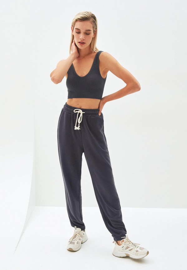 фото Топ спортивный zarina